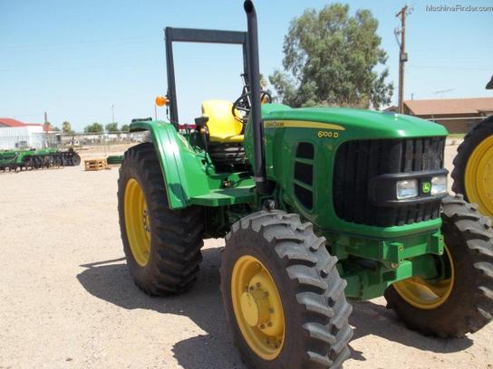 2010 John Deere 6100D