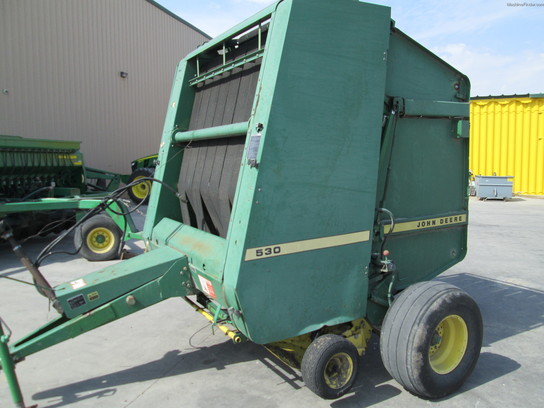 1989 John Deere 530