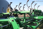 2010 John Deere 2210