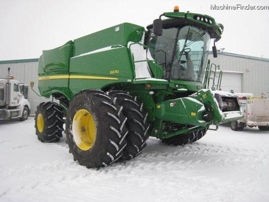 2012 John Deere S670