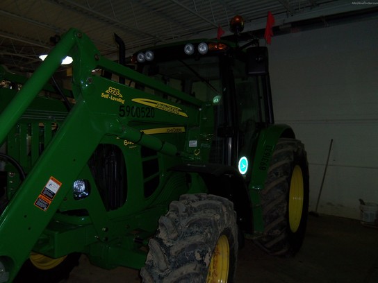 2012 John Deere 6430