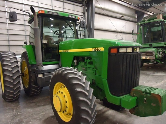 1997 John Deere 8100