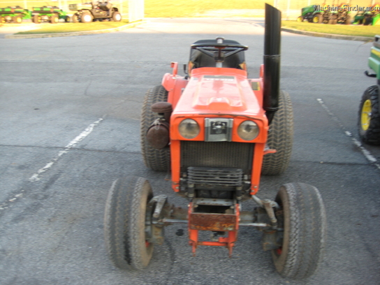 1979 Kubota B7100