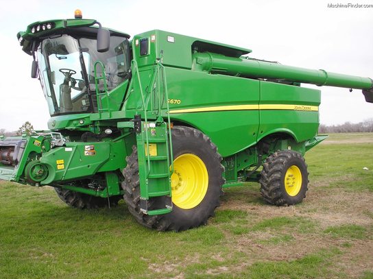 2012 John Deere S670