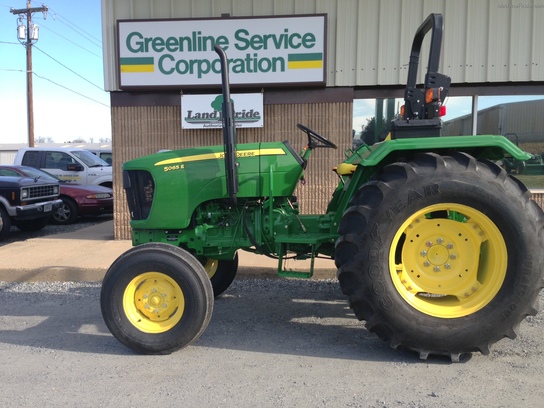 2012 John Deere 5065E