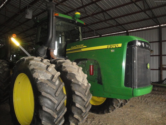 2005 John Deere 9320