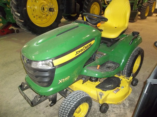 2012 John Deere X540