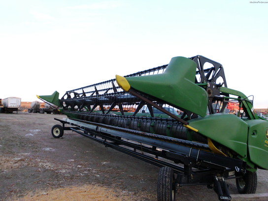 2004 John Deere 630F