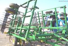 2004 John Deere 2210