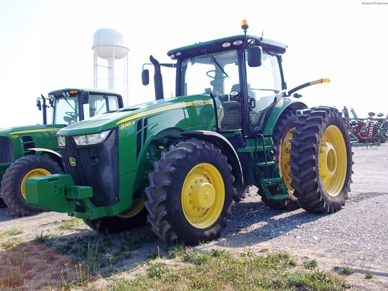 2011 John Deere 8285R