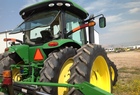 2010 John Deere 8225R