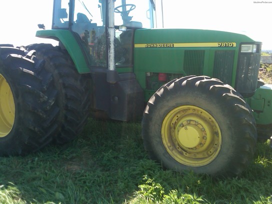 1999 John Deere 7810