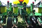 2005 John Deere 1770NT