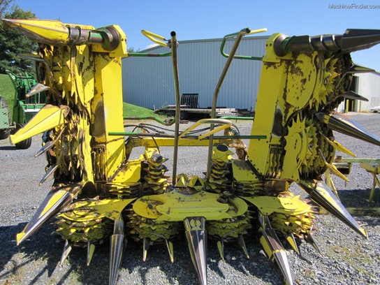 2002 John Deere 688