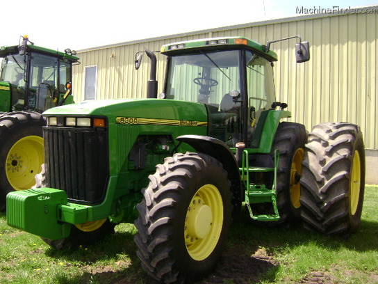 1996 John Deere 8300