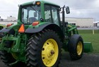 2009 John Deere 7330