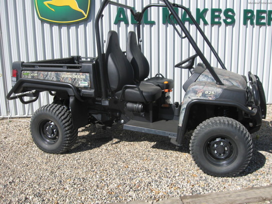 2012 John Deere 825I