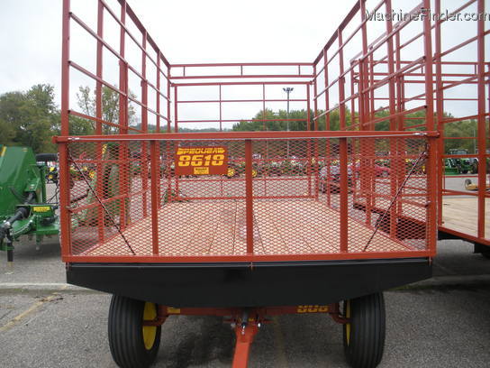 2012 Pequea 8618-806 BALE WAGON