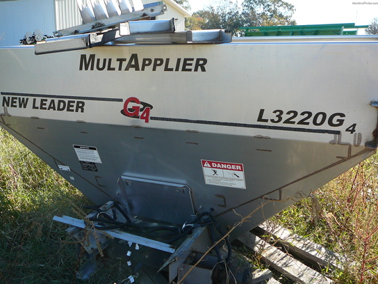2006 John Deere L3220 Multiplier