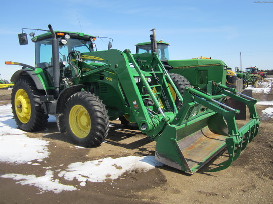 2009 John Deere 7730