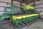 2000 John Deere 1780