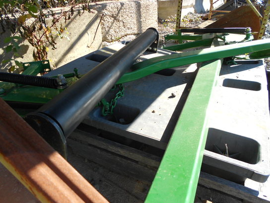  John Deere BE24127 PUSH BAR KIT 468
