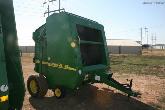 2002 John Deere 567