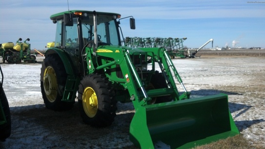 2012 John Deere 6115D