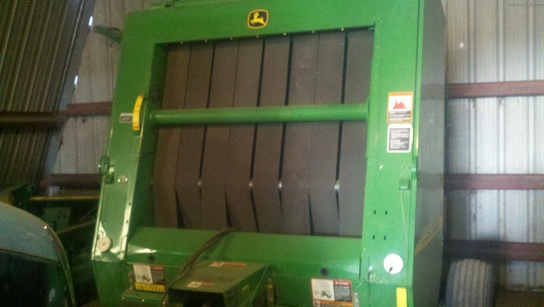 2003 John Deere 567