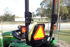  John Deere 3320