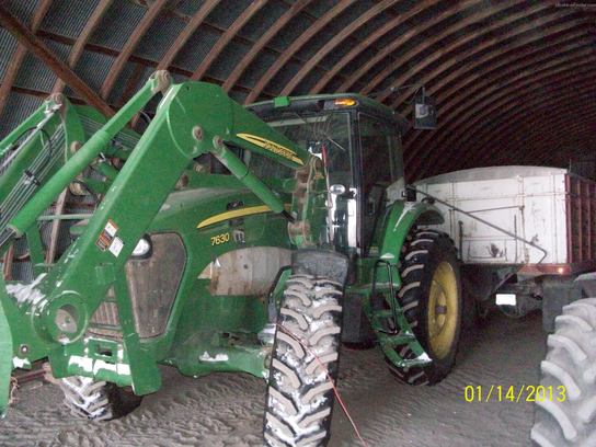 2009 John Deere 7630