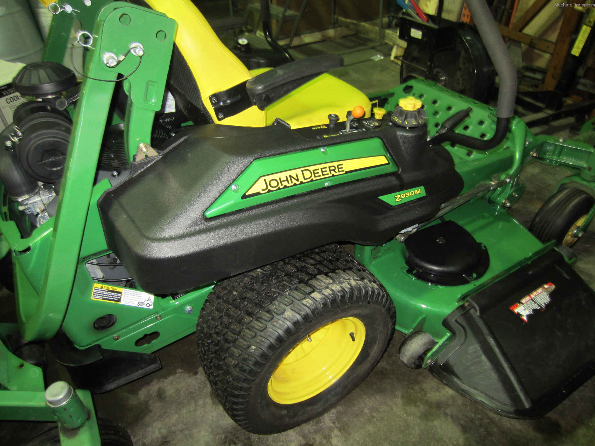 2013 John Deere Z930M Lawn & Garden and Commercial Mowing John Deere