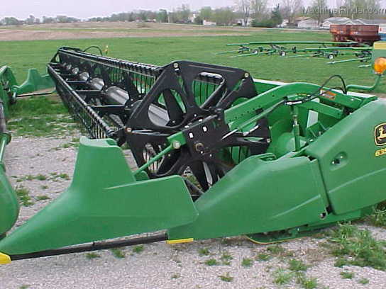 2011 John Deere 635F