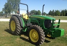 2011 John Deere 5065M - mfwd