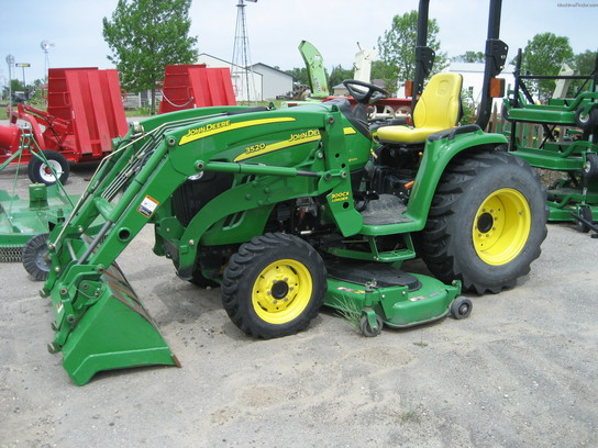 2007 John Deere 3520