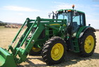 2008 John Deere 7330