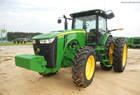 2011 John Deere 8260R