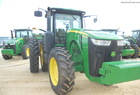 2011 John Deere 8260R
