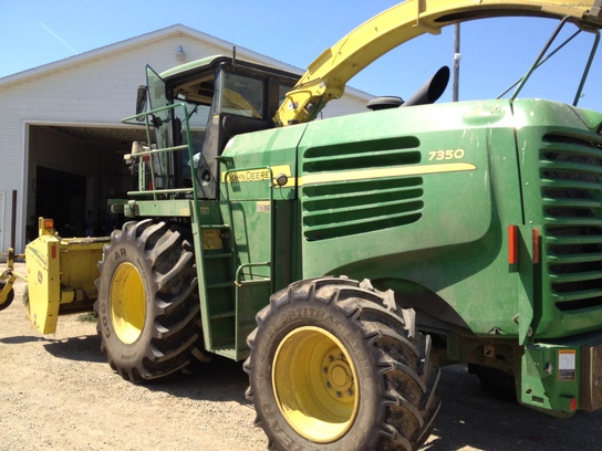 2010 John Deere 7350