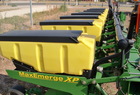 2005 John Deere 1700