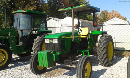  John Deere 5203