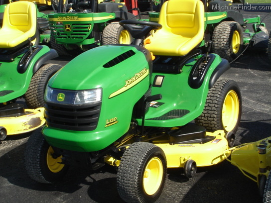 2004 John Deere L130