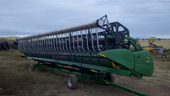 2011 John Deere 635F