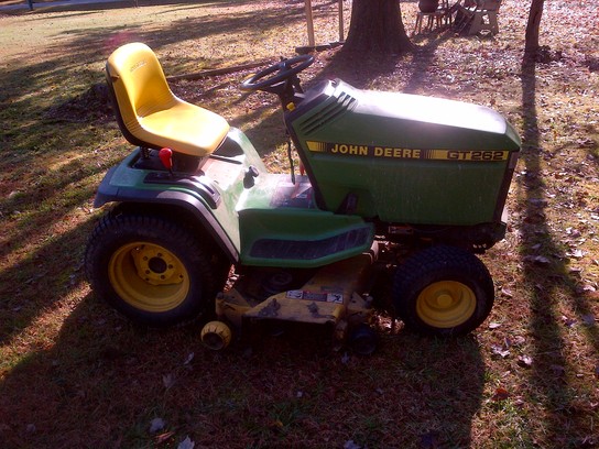 1996 John Deere GT262