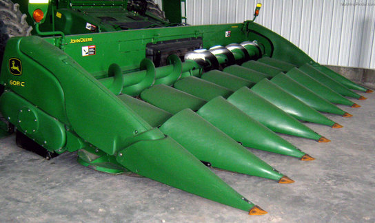 2011 John Deere 608CC