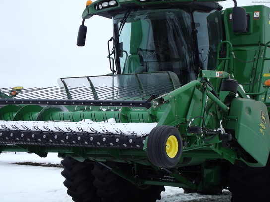 2012 John Deere S690