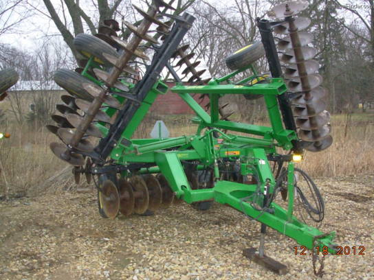 1997 John Deere 630