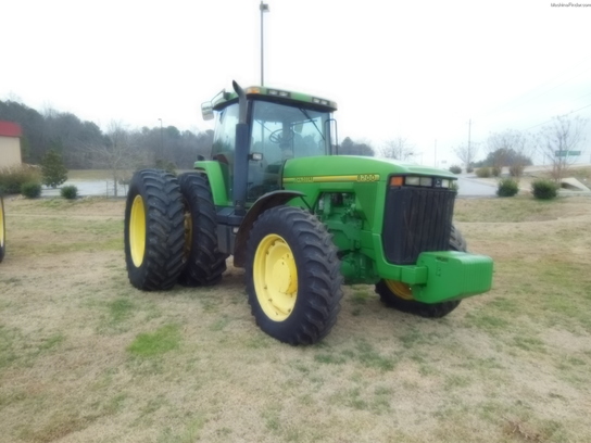 1995 John Deere 8200