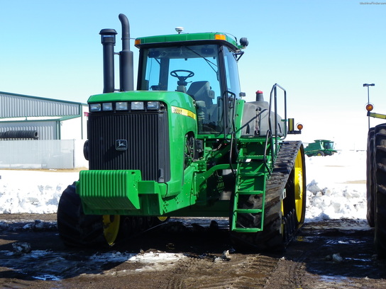 2000 John Deere 9300T