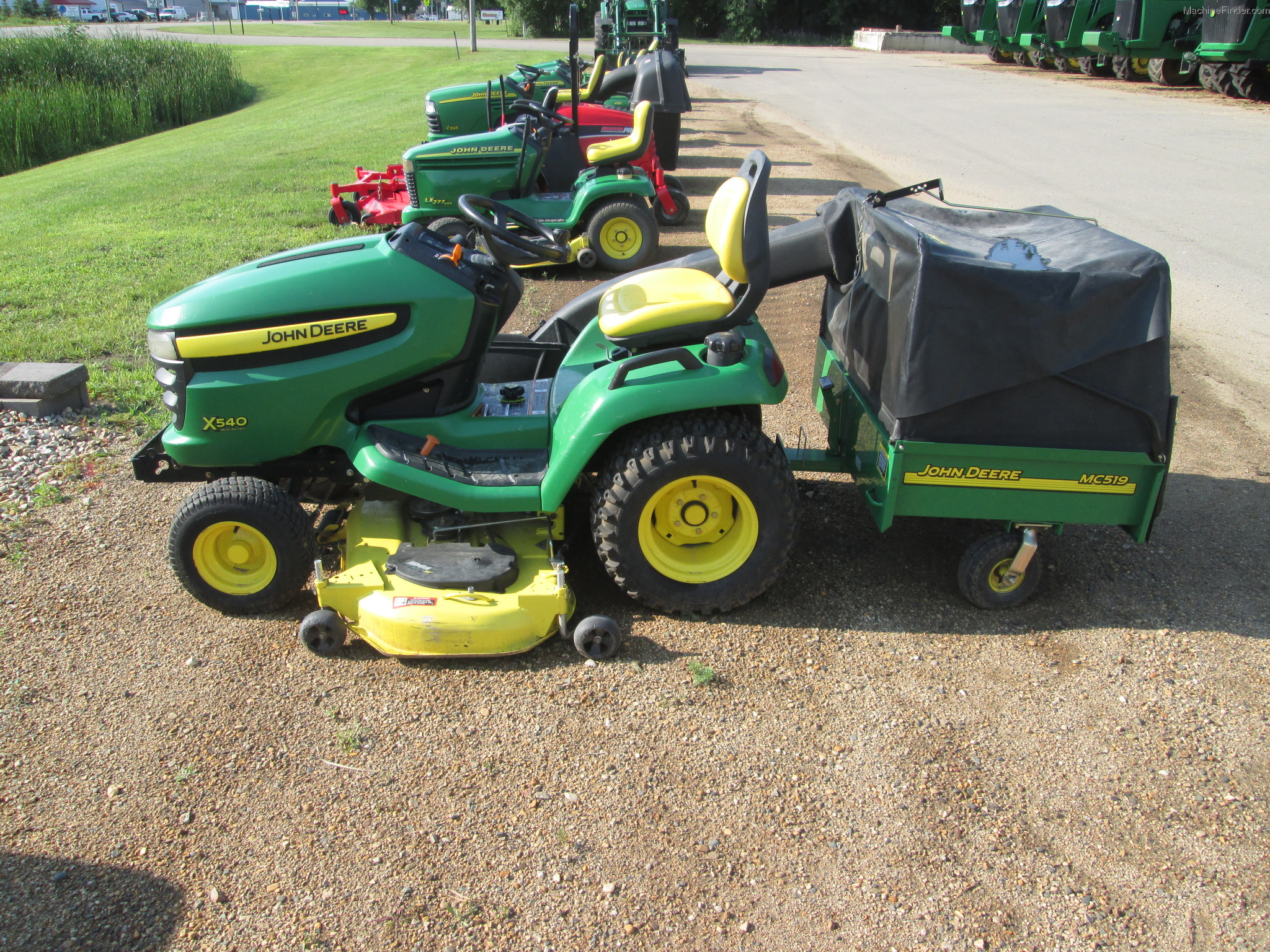John Deere X540 Lawn & Garden and Commercial Mowing John Deere